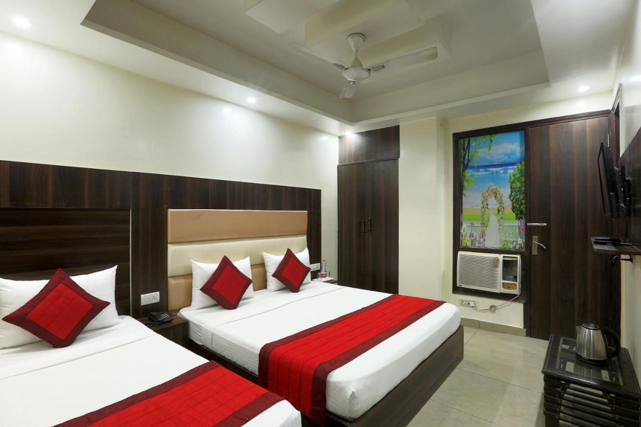 Airport Hotel Mayank Residency Nueva Delhi Exterior foto