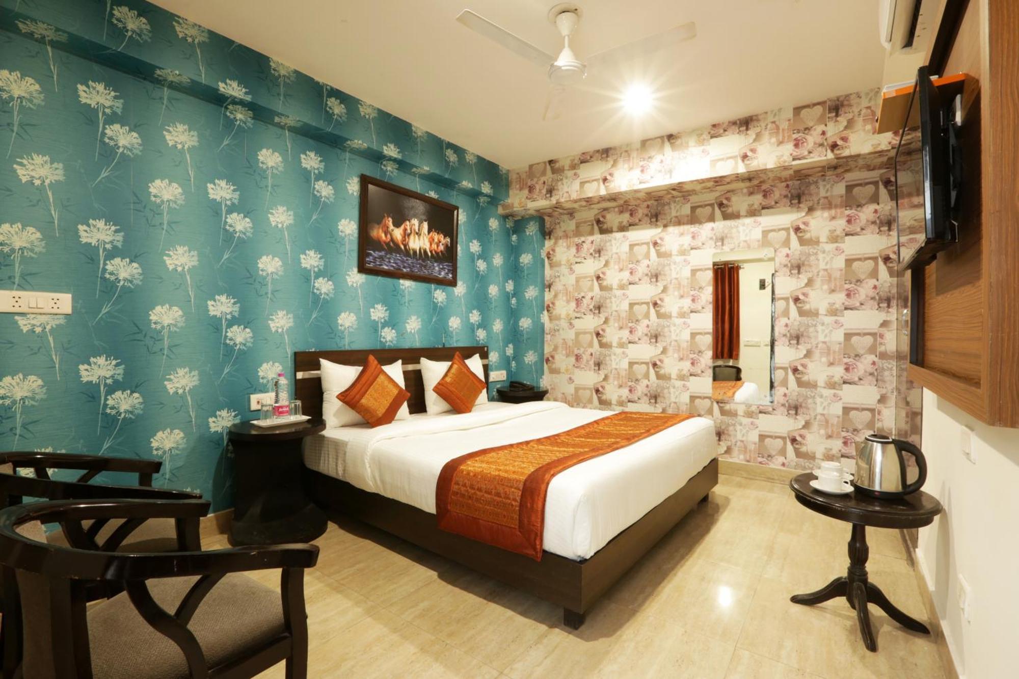 Airport Hotel Mayank Residency Nueva Delhi Exterior foto