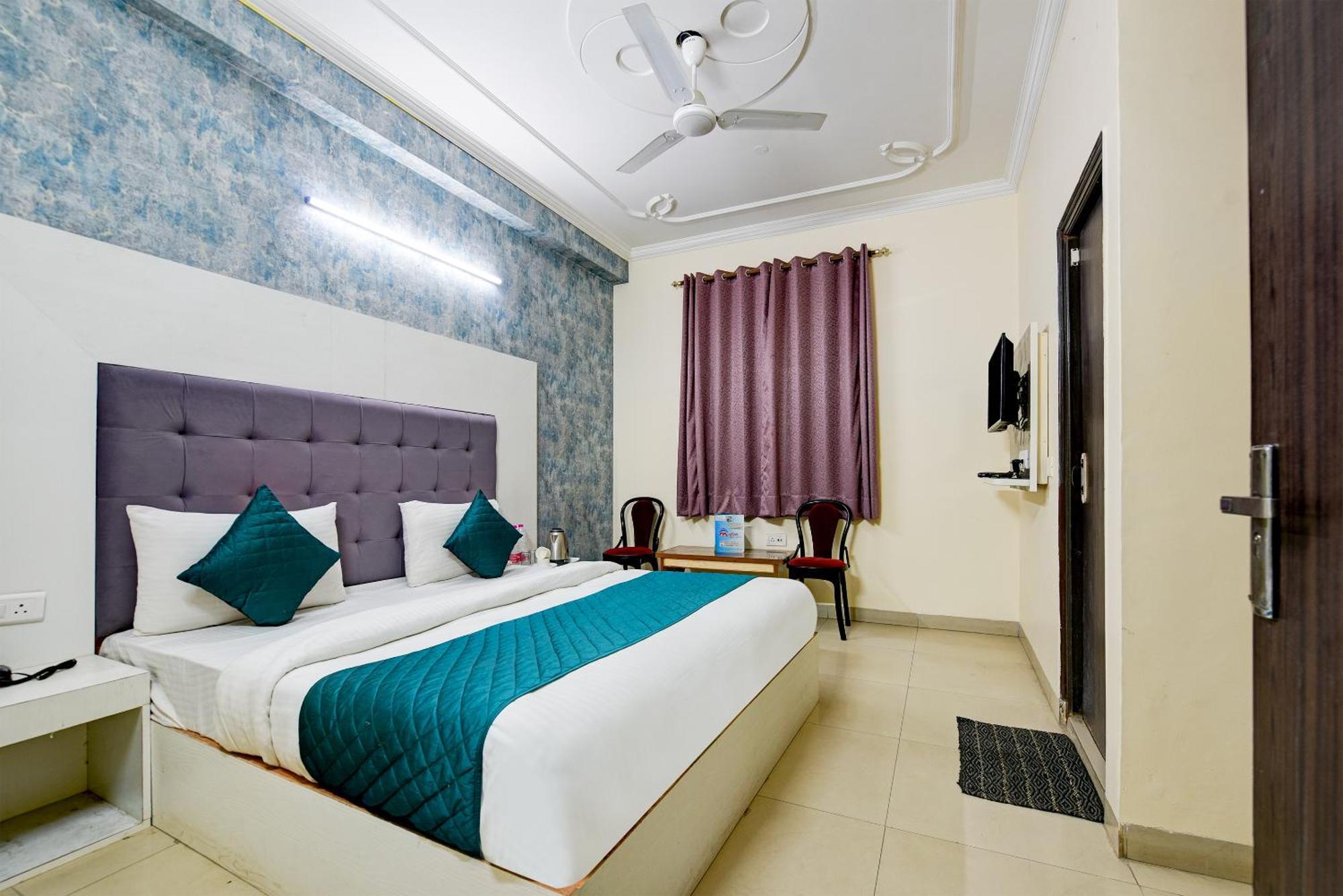 Airport Hotel Mayank Residency Nueva Delhi Exterior foto