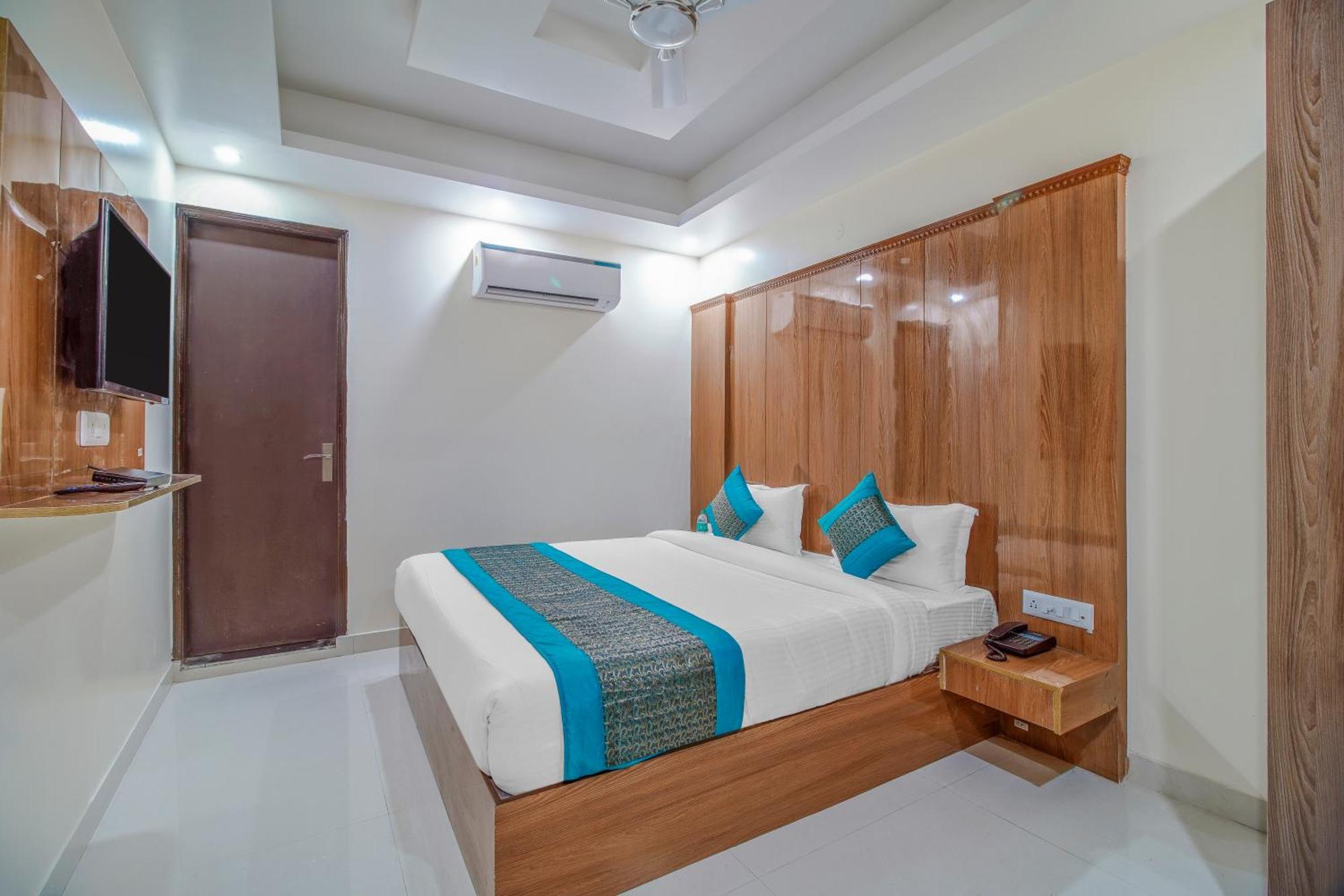 Airport Hotel Mayank Residency Nueva Delhi Exterior foto